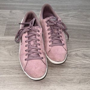 Puma Womens Shoes Vikky Suede Size 8 Sneakers Lavender Low Top 10 soft foam